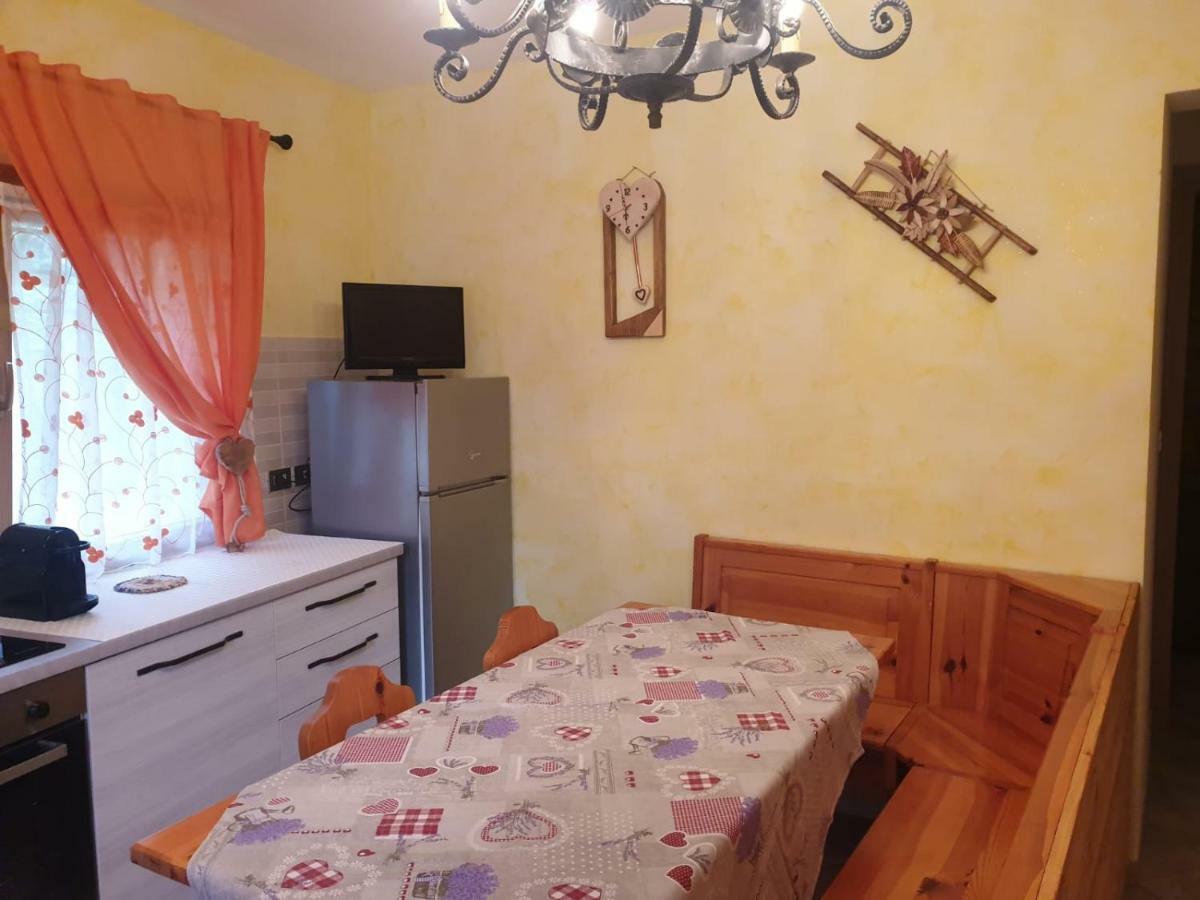 Villa Il Biancone Champdepraz Exterior foto
